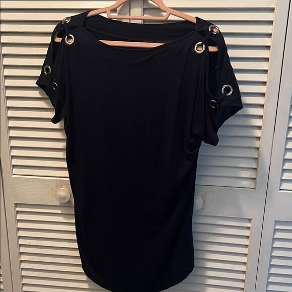 Cable & Gauge Tops - #1250+Cable & Gauge Black Grommet Short Sleeve Top